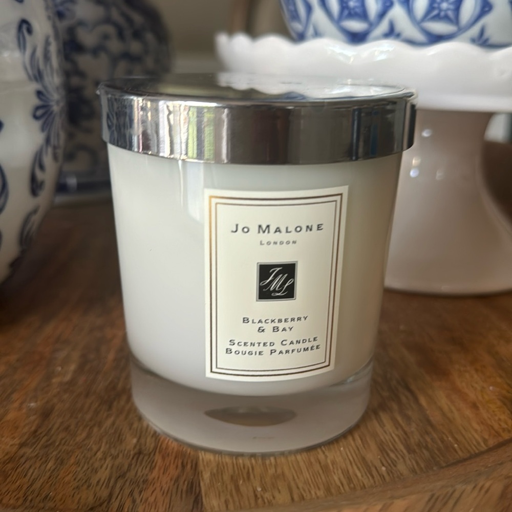 NEW- never used Jo Malone London candle. BlackBerry & Bay scented bougie parfume